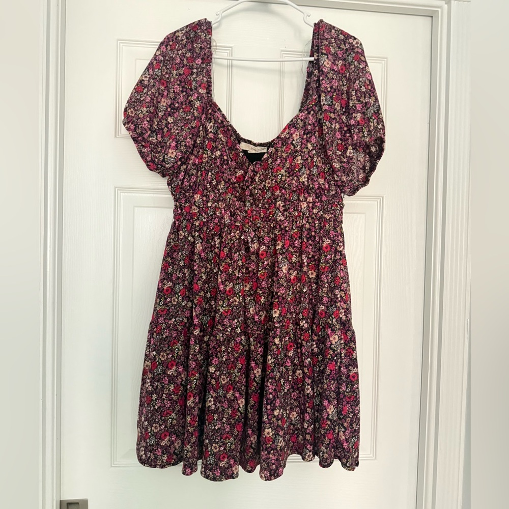 Floral dress- size XL - fits like a L/XL- perfect for summer to fall transition